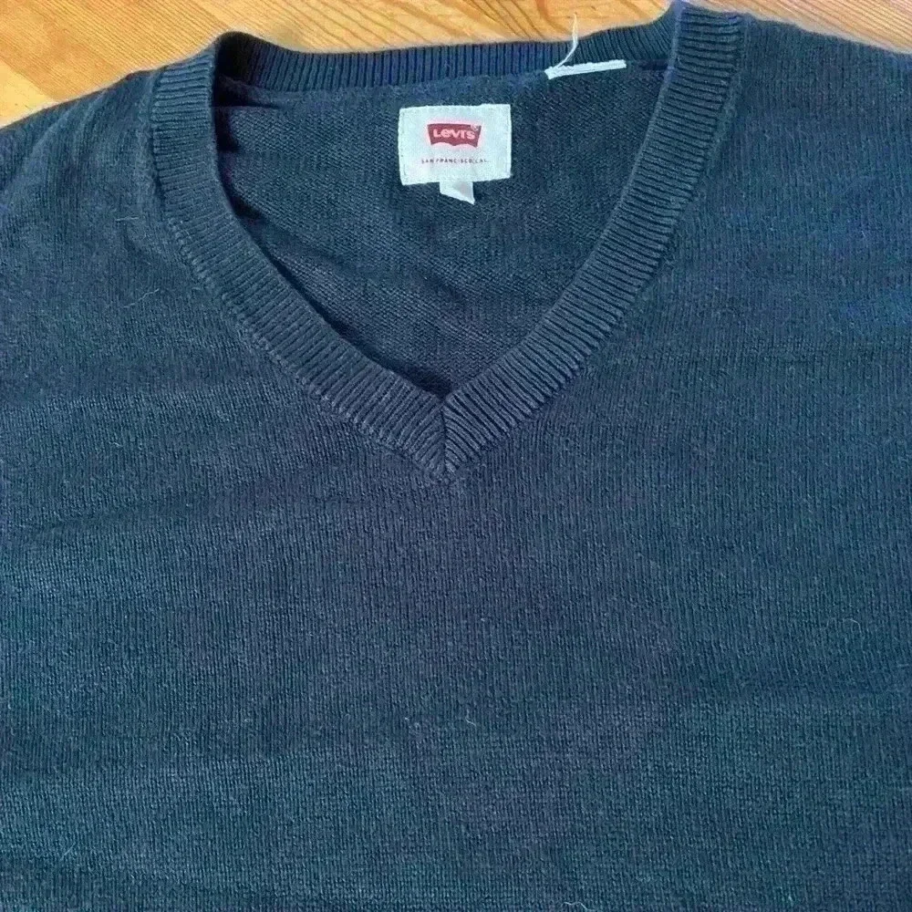 Levi’s V-Neck Sweater Cotton Mens L Black
